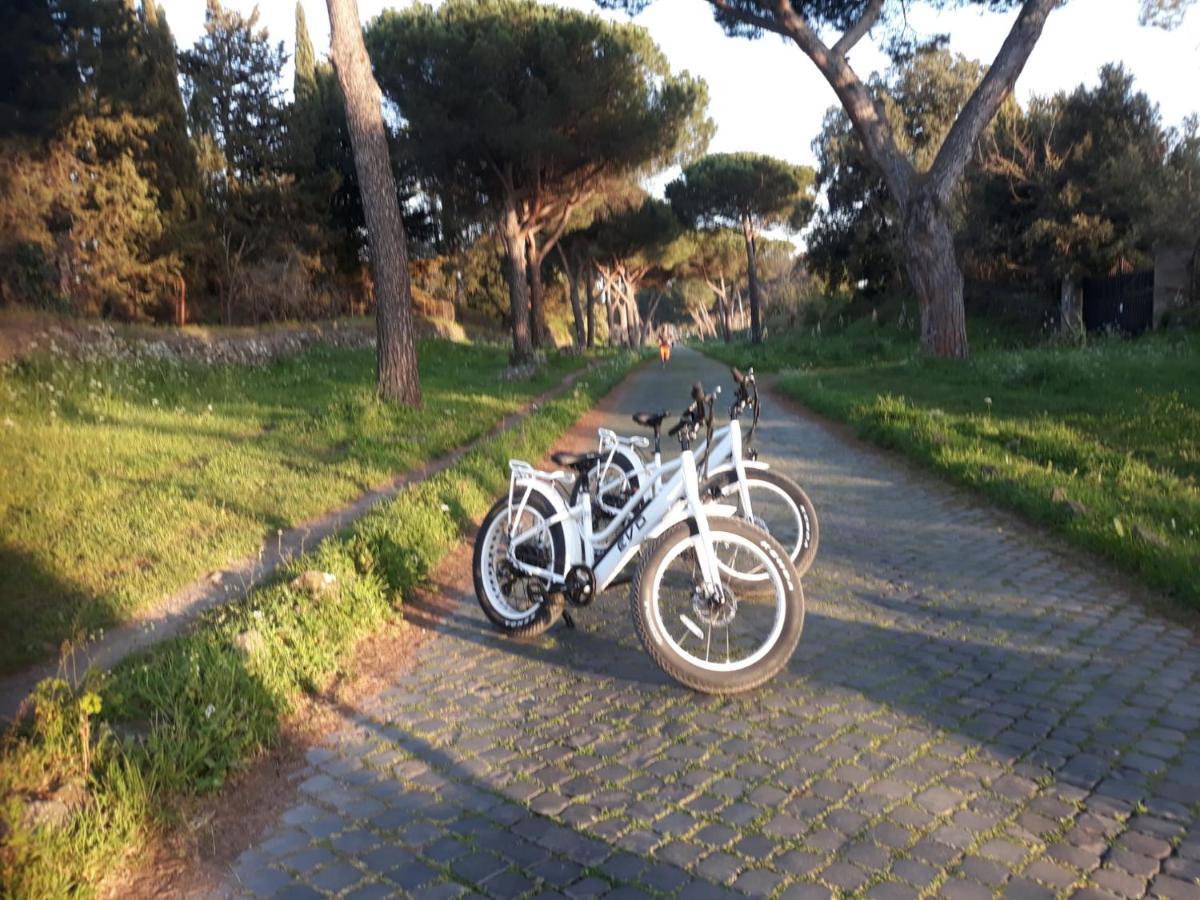 Bici Grill Decimo Miglio Aeroporto Ciampino Francigena Country House Bagian luar foto
