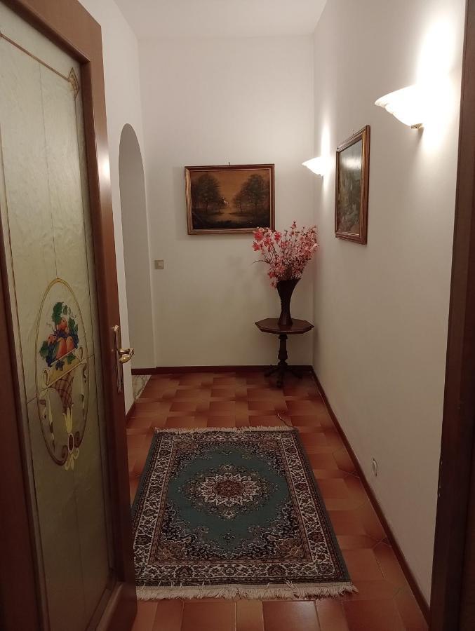 Bici Grill Decimo Miglio Aeroporto Ciampino Francigena Country House Bagian luar foto